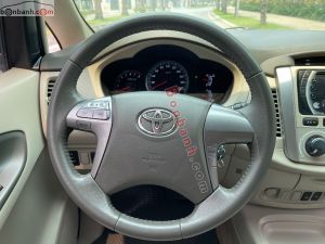 Xe Toyota Innova 2.0G 2015