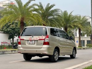 Xe Toyota Innova 2.0G 2015