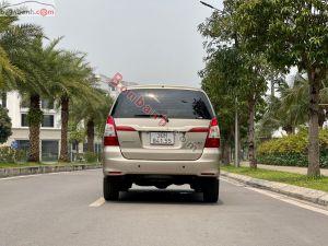 Xe Toyota Innova 2.0G 2015