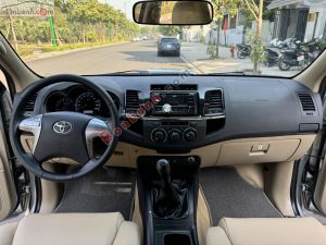 Xe Toyota Fortuner 2.5G 2015