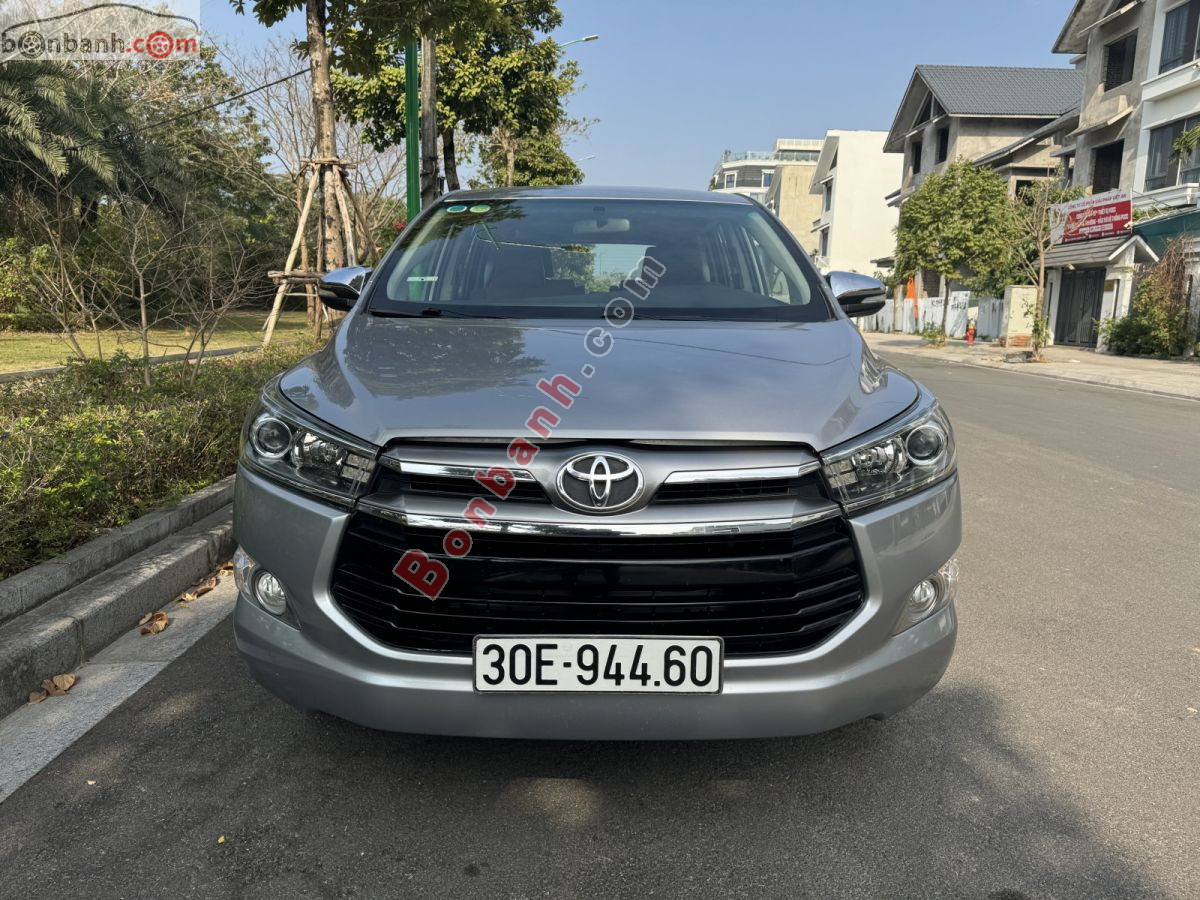 Toyota Innova 2.0V 2017