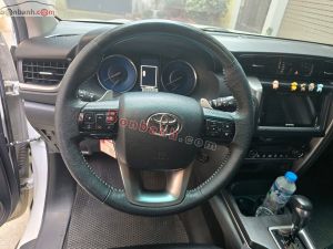 Xe Toyota Fortuner 2.4G 4x2 AT 2021